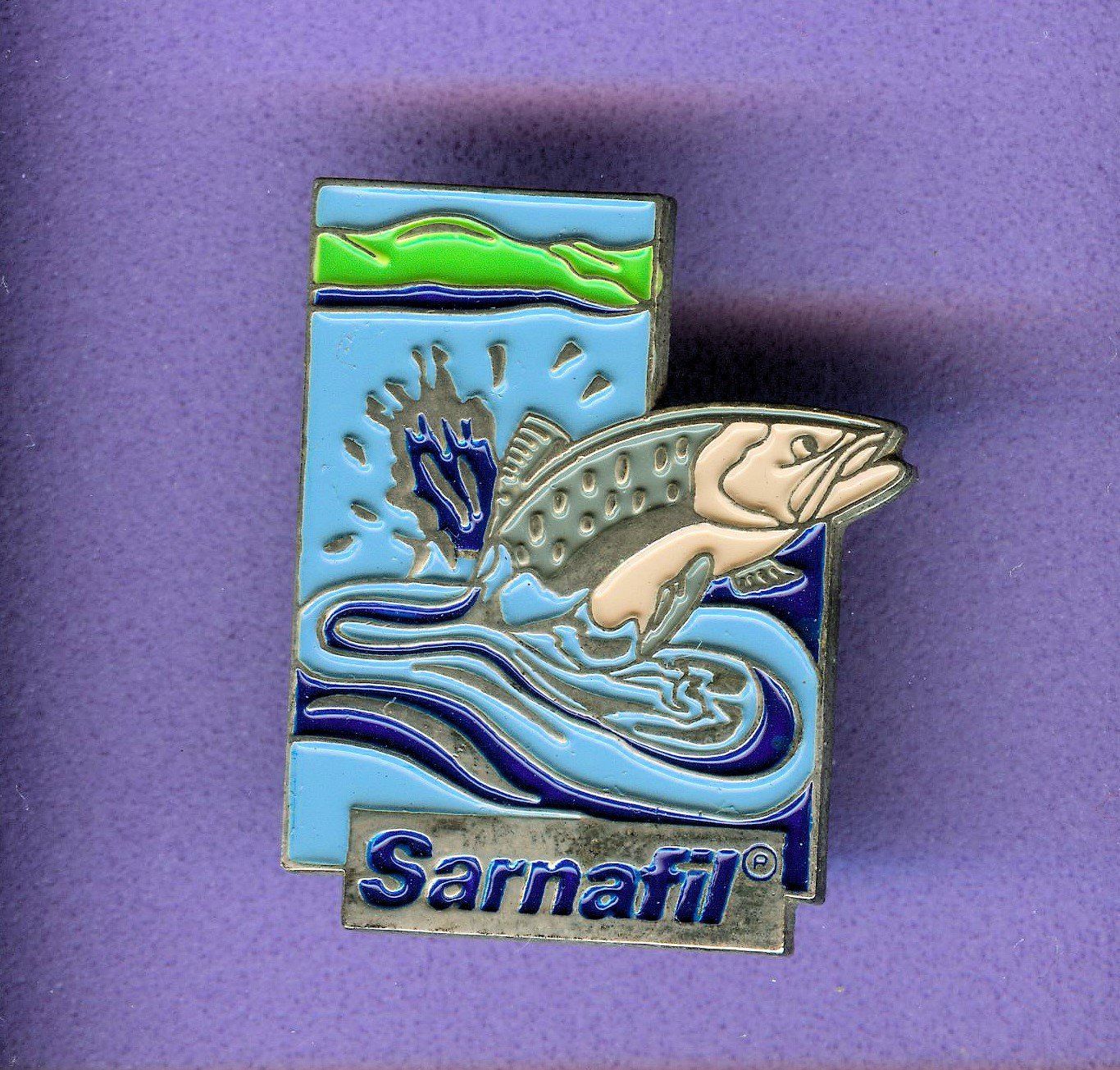 Plaketten & Abzeichen: Sarnafil  LACHS – Gebraucht aus Winterthur von Sammleroase