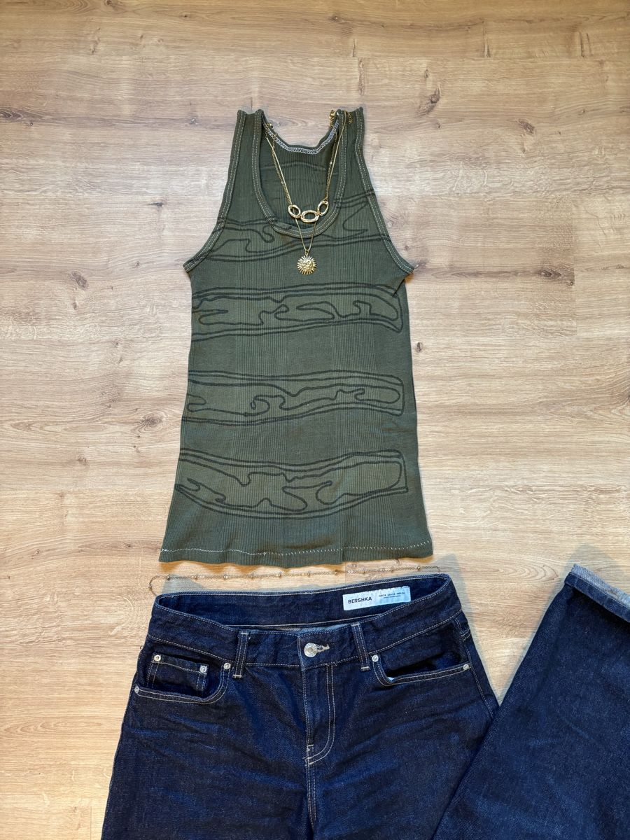 Top: top vintage kaki, taille S – Nuovo (secondo la descrizione) da Tavannes venduto da callie.mcli