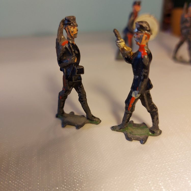 5 antike Figuren aus Zinn - 4 Soldaten und 1 Trommler -antik 6
