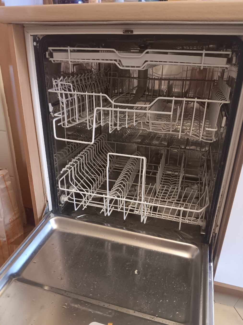 Machines à laver la vaisselle: Miele Lave vaisselle – D'occasion à Lausanne par Grabock 3