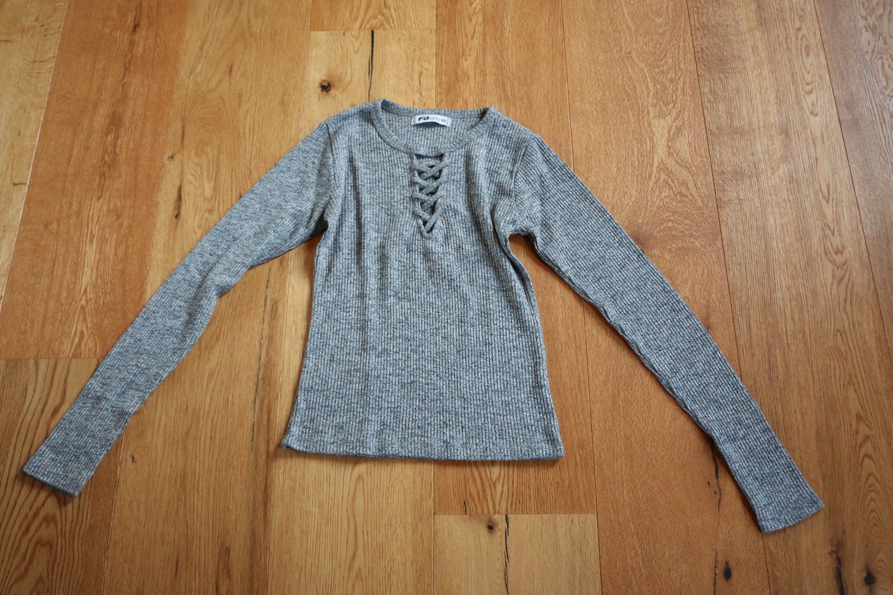Pullover & Sweatshirts: Pullover – Gebraucht aus Schaffhausen von lua_9yfq