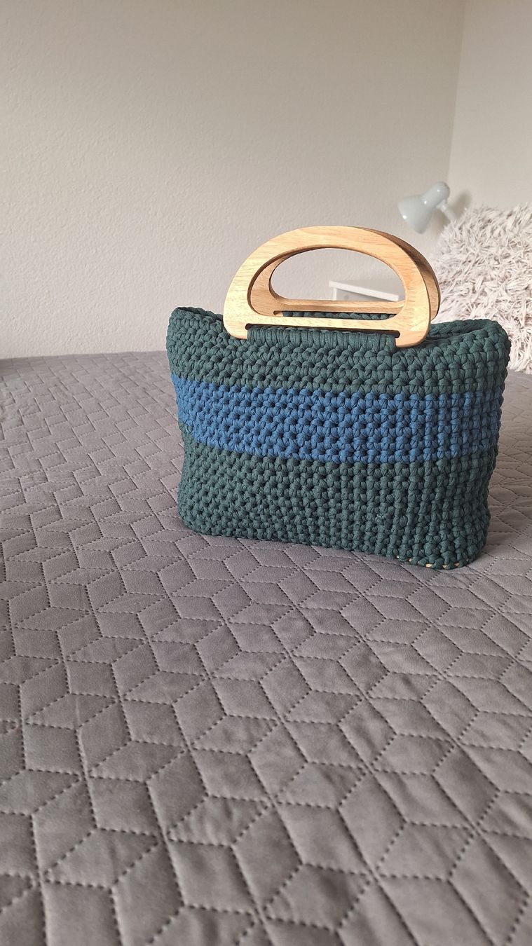 Taschen: Handgemachte Tasche – Neu und originalverpackt aus Würenlos von Pearl_sHobbyCrochet