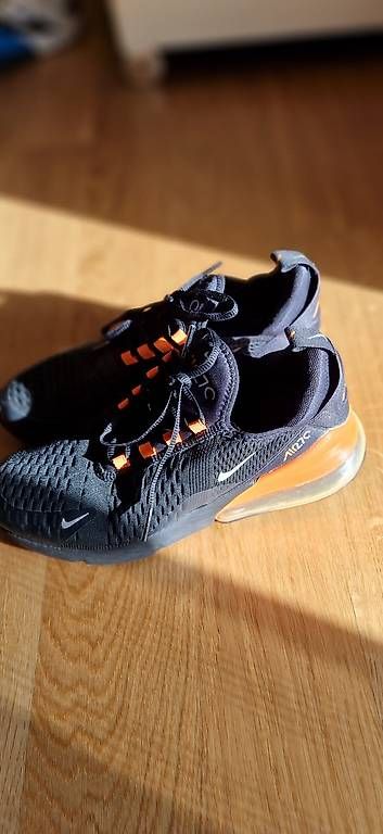 Scarpe da uomo: Nike Air Max 270 – Usato da Schlieren venduto da nat_stm7
