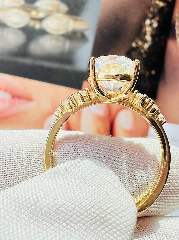 Anelli: Elegant 3-Carat Moissanite Ring. – Usato da Thalwil venduto da han_2b8c 3