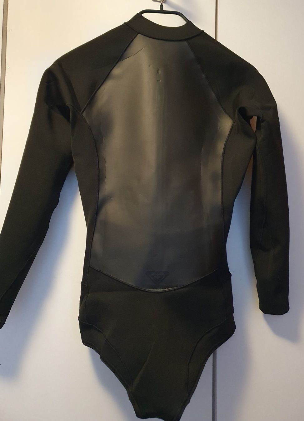 Costumi da bagno & Bikini: ROXY Neprene Badekleid, Langarm, Glatthaut Grösse 10 – Usato da Muri AG venduto da Edlerweiss 4
