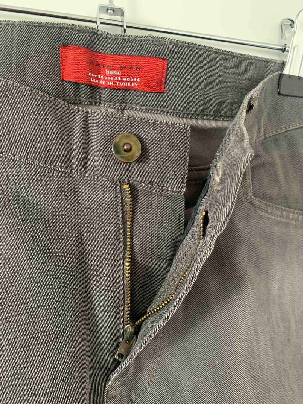 Zara Pantaloni: Zara Herren Hose Grösse 44 – Usato da Thalwil venduto da san_685y 2