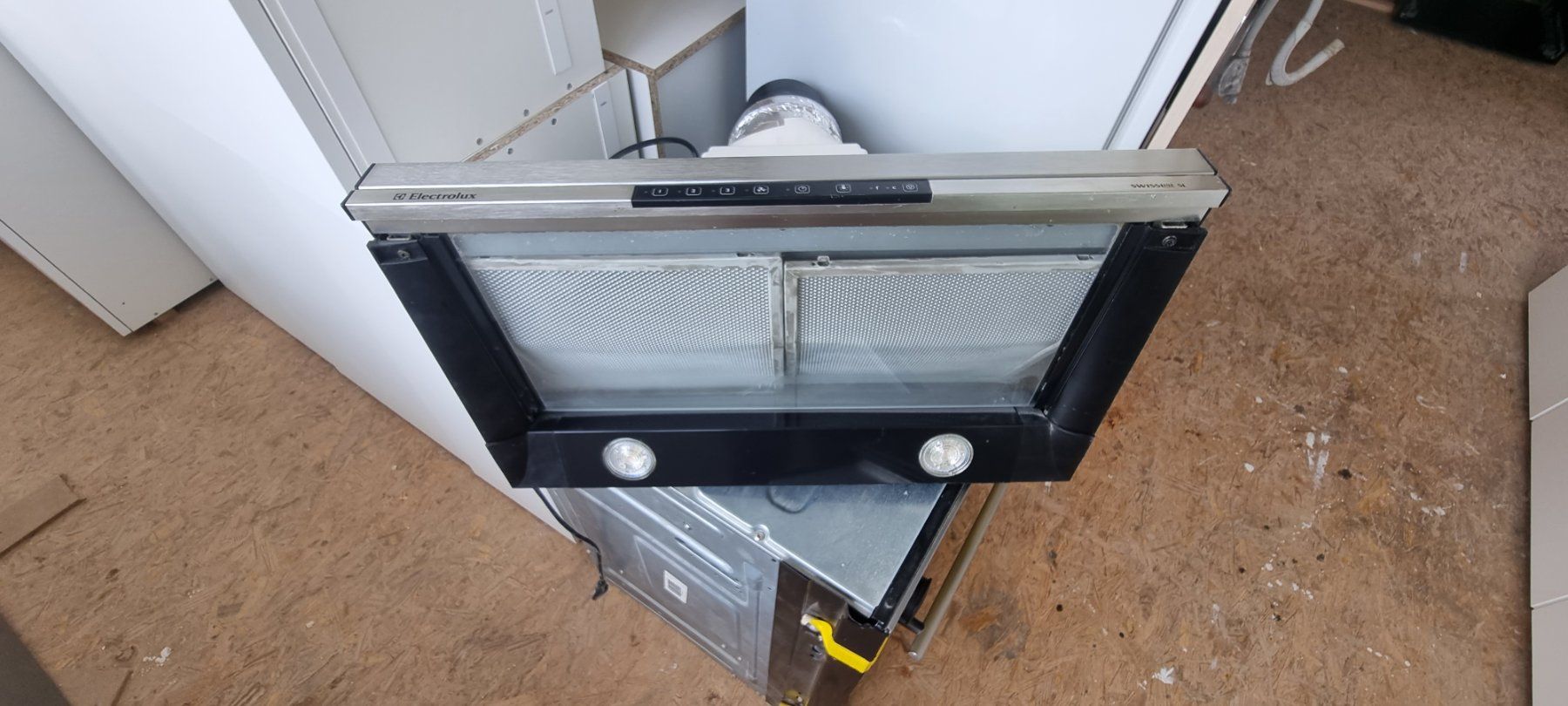 Electrolux Dampfabzug: ELECTROLUX Dampfabzug – Gebraucht aus Speicher von