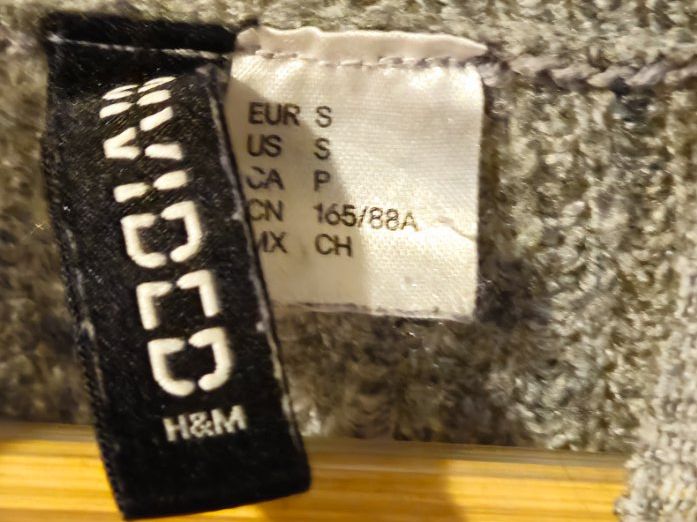 H&M Pullover & Sweatshirts: Warmer H&M Strickpullover, Oversize, Grau, Grösse S – Gebraucht aus Basel von NikaV13 2