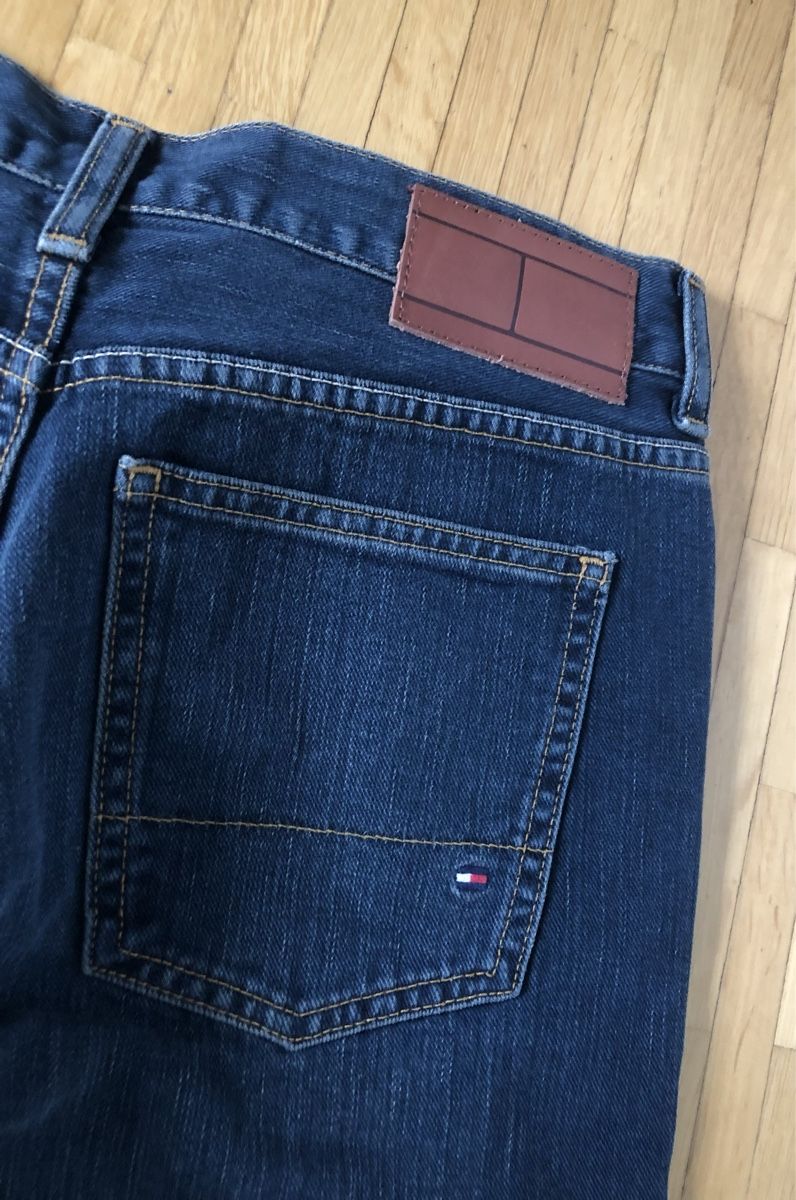 Tommy Hilfiger Jeans: Tommy Hilfiger Jeans – Nuovo (secondo la descrizione) da Tägerwilen venduto da Shaimaa 3