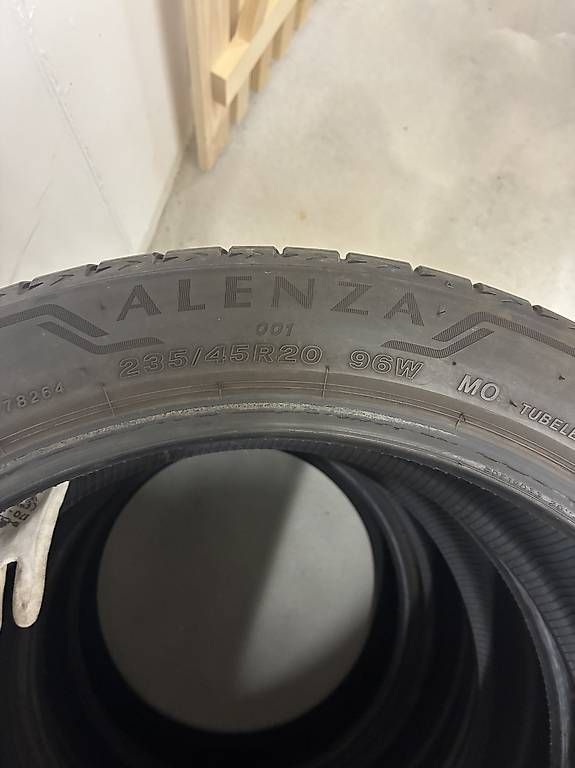 Altro in Scrittura & Disegno: Sommerreifen Bridgestone 235 45 20 – Usato da Neuenhof venduto da Gt5.Performance_