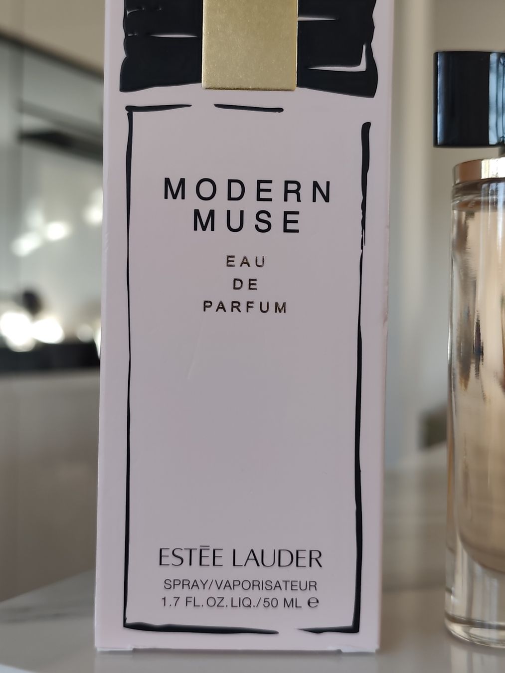 Estée Lauder Parfum & Eau de Toilette: Parfume Estée Lauder Modern Muse 50 ml edp  – Gebraucht aus Männedorf von Ursik_OnlineShop 1