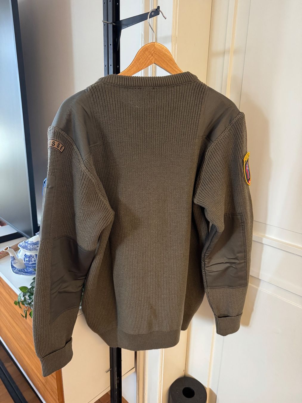 Armée suisse Uniformes: Neuauflage Instruktor Pullover Schweizer Armee XXL – Neuf (Voir description) à Tenniken par M00RlssE90 2