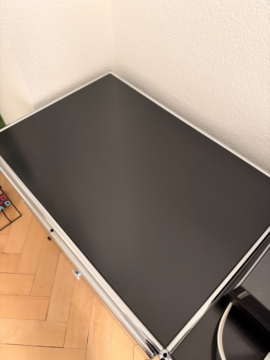 USM Cassettiere: USM Haller Sideboard in Schwarz – Usato da Bern venduto da Shanesells 2