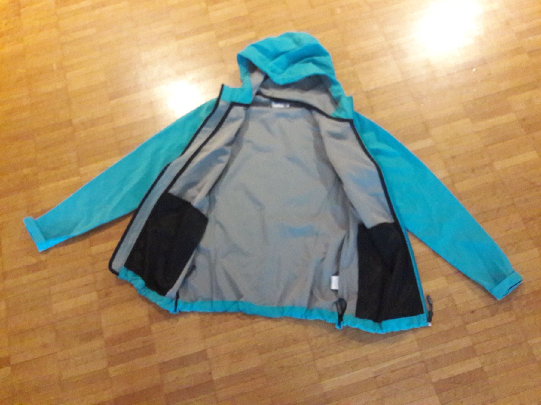 Giacche: JACKE - SOFTSHELL LEICHT - JETON 2000 - Türkis - M – Usato da Luzern venduto da miocarobabbonetoscan 3