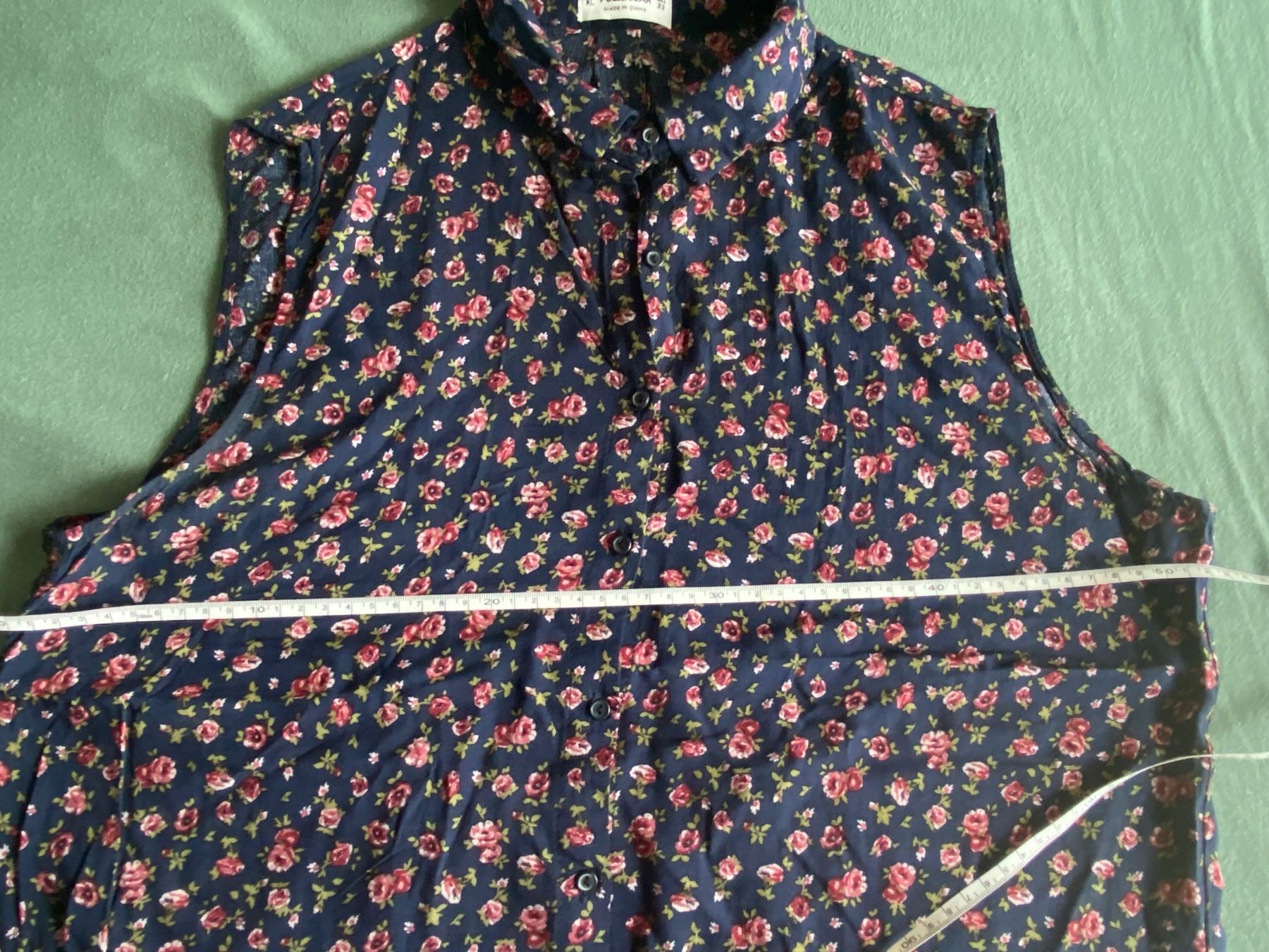 Camicette: Pull & Bear, Bluse, ärmellos, blumig, Gr XL – Usato da Gümligen venduto da Primeselection 2