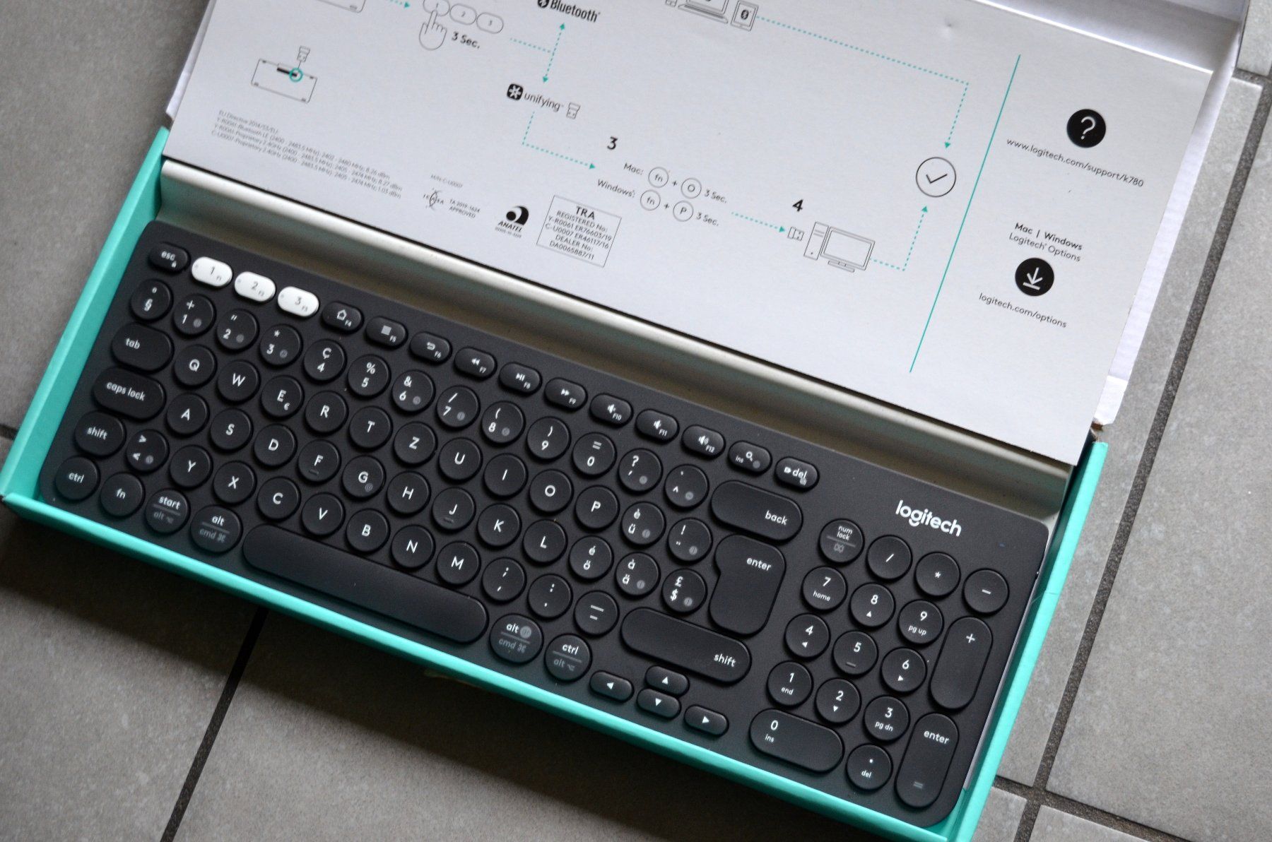 Tastiere: Logitech K780 Multi-Device Clavier Keyboard Tastatur – Usato da Collonges venduto da arashee 1