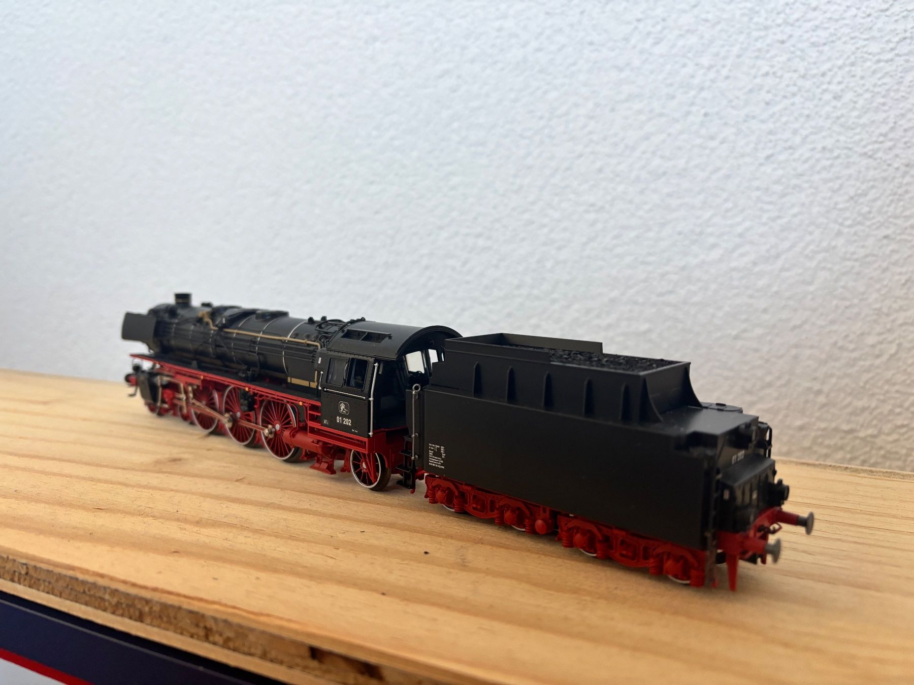 Märklin Modellini di ferrovie: Märklin BR 01 202 Pacific – Usato da Rapperswil BE venduto da Bueti_ 1