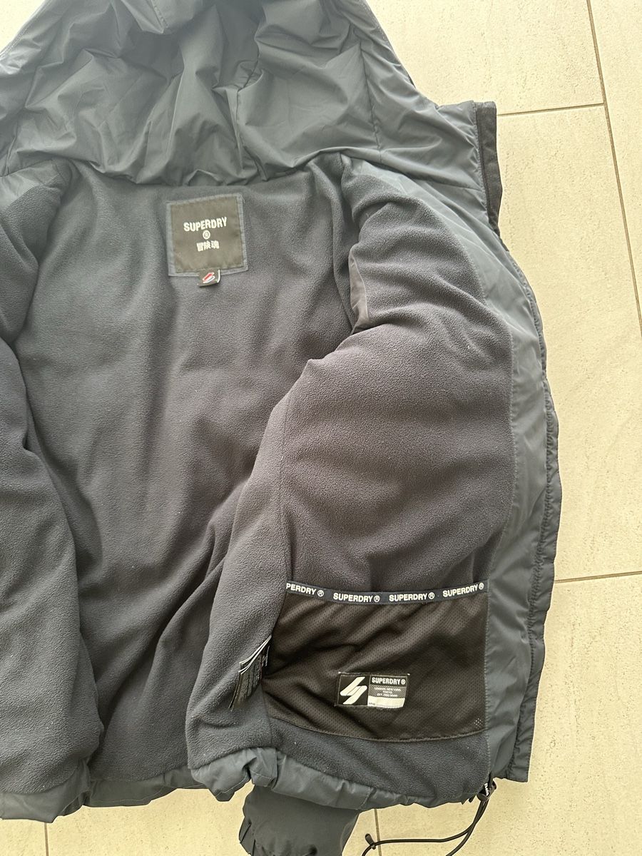 Superdry Vestes: Daunenjacke - Superdry – D'occasion à Fällanden par kmu_np9w 3