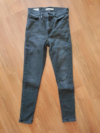 720 High Rise Super Skinny Jeans von LEVI'S