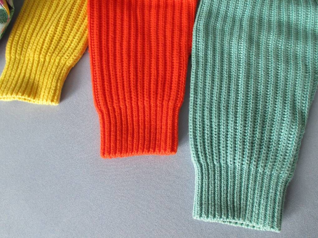 Repeat Maglioni & Felpe: Pulli mit V, Marke Repeat,100% BW, Preis 1 Stück-Gr. 40 – Nuovo (secondo la descrizione) da glattfelden venduto da carlo046 2