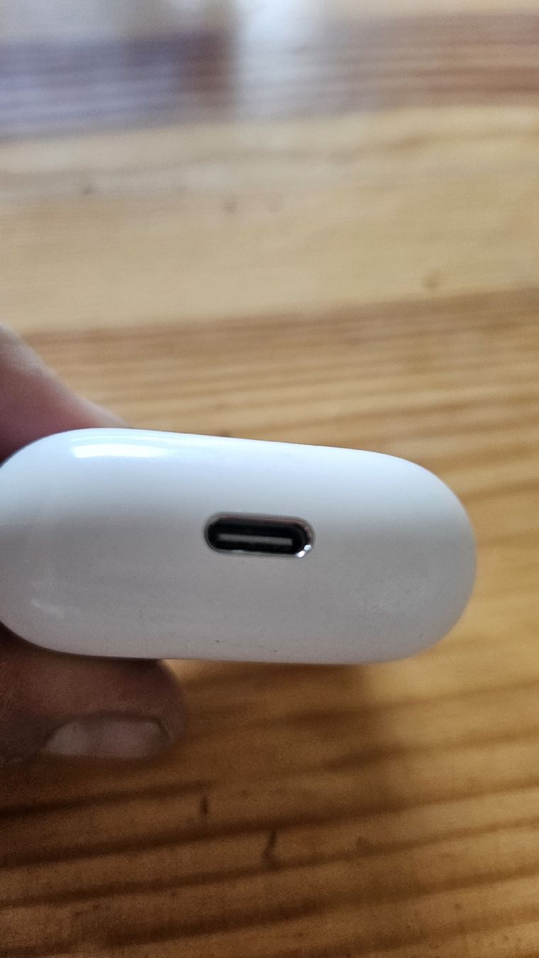 Apple Cuffie: case air pods 4 – Usato da Horgen venduto da man_s89r 1