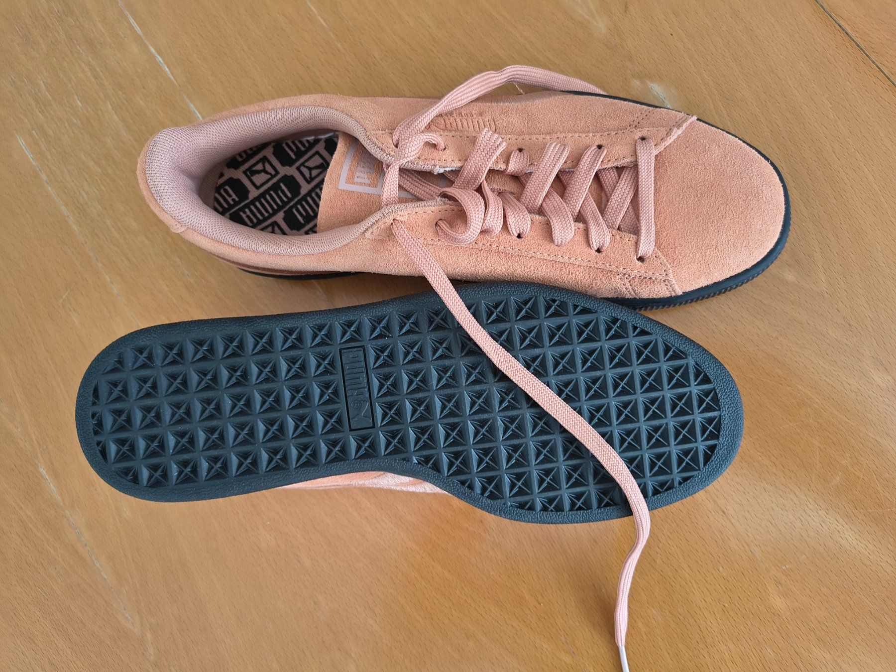 Puma Damenschuhe: Puma Suede Sneaker Gr. 40.5 – Neu (gemäss Beschreibung) aus St. Gallen von Ovi777 1