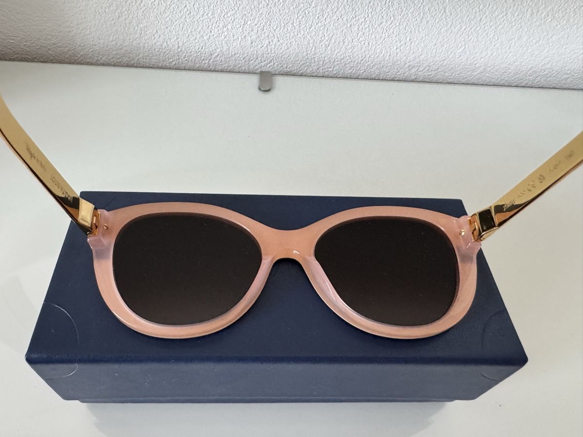 Louis Vuitton Occhiali & Lenti: Louis Vuitton Sonnenbrille – Nuovo (secondo la descrizione) da Nänikon venduto da Belle1605 3