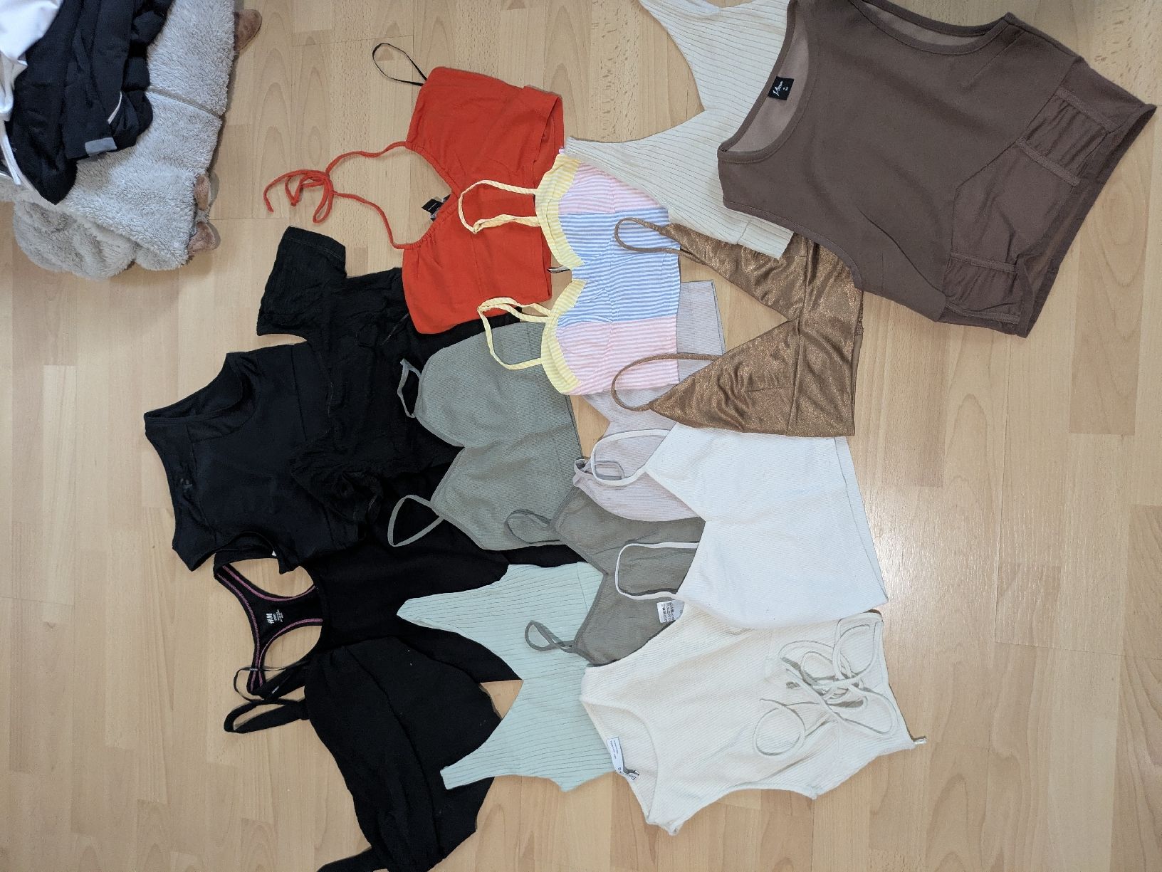 Kleiderpakete: Lot de vêtements – Gebraucht aus Tramelan von cat_67zv 5
