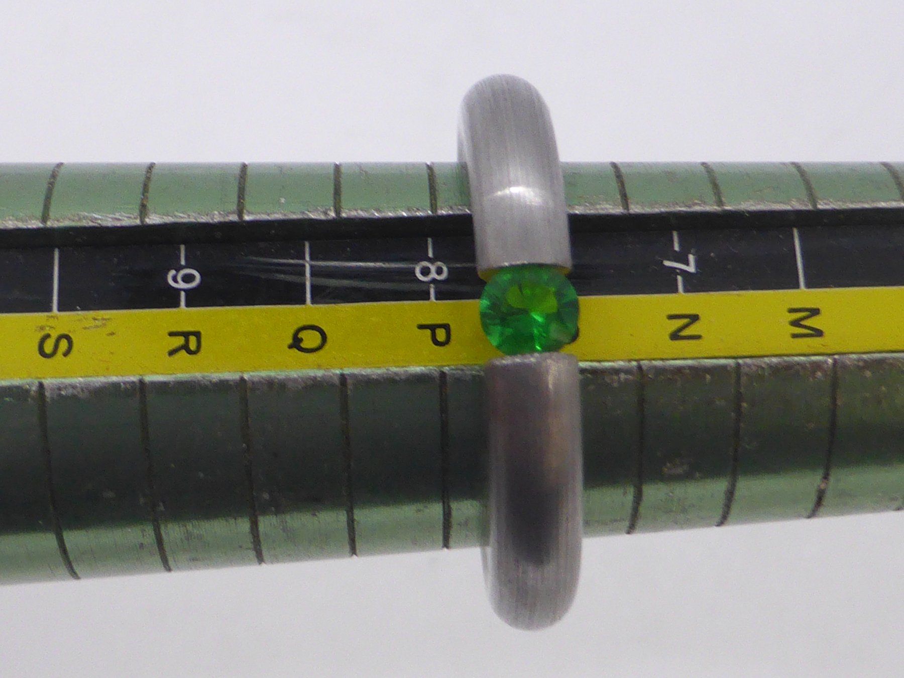 Ringe: Bague acier ronde avec zircon vert – Gebraucht aus Porrentruy von Tic-Time 3