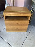 Comodino in legno