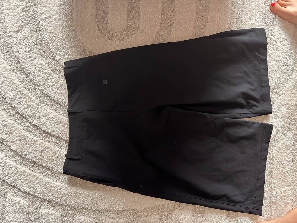 Pantaloni: h&m short  – Usato da Bern venduto da sar_r5dp 2