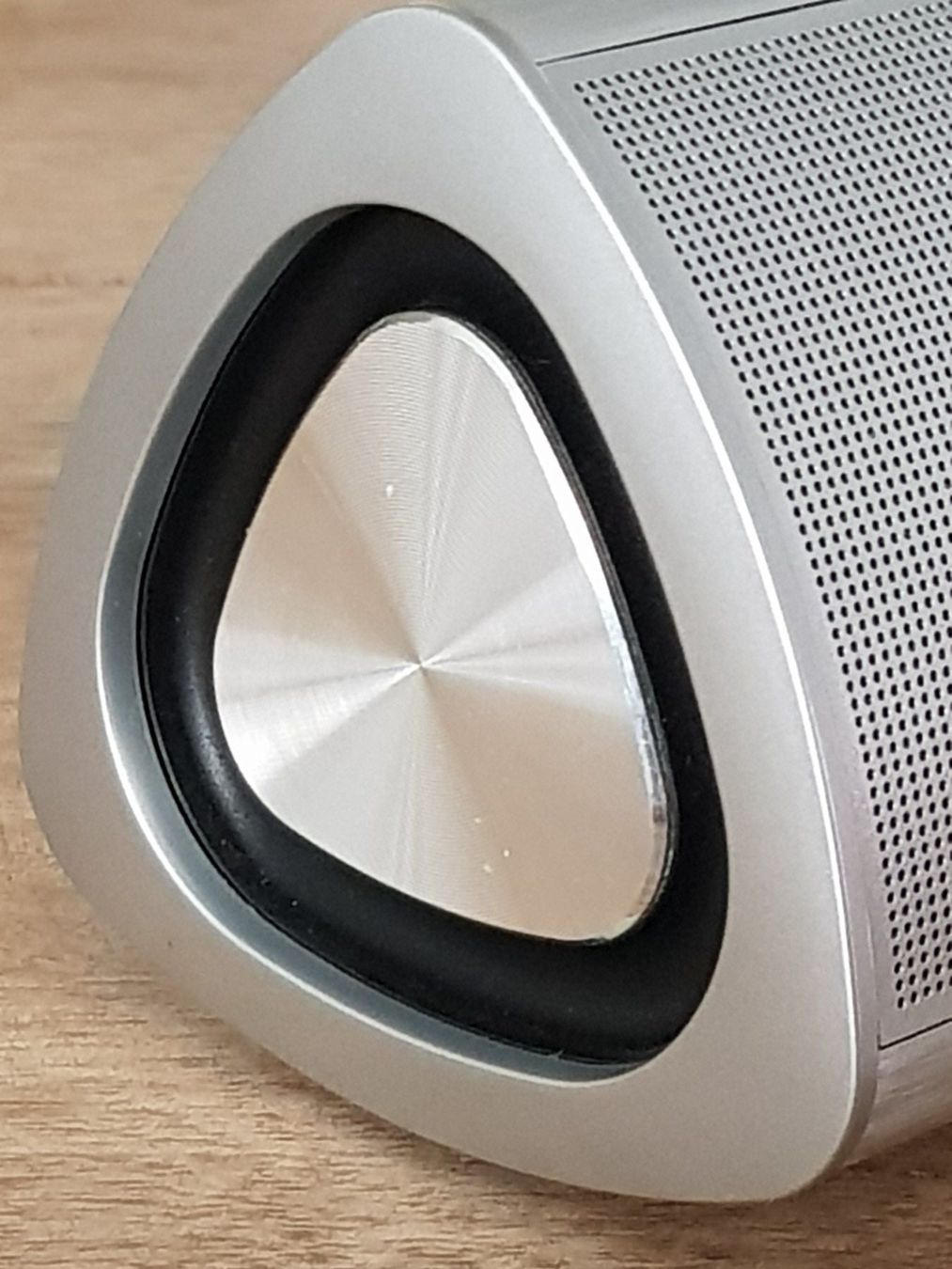 Casse acustiche: Bluetooth-Lautsprecher Daymond Microbox silber 10 Watt – Usato da Kappelen venduto da swyder 7