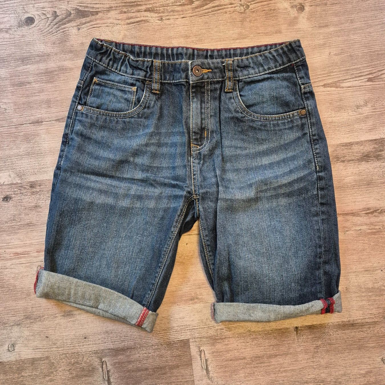 C&A Pantalons: Short – D'occasion à Porrentruy par Nos_petites_affaires