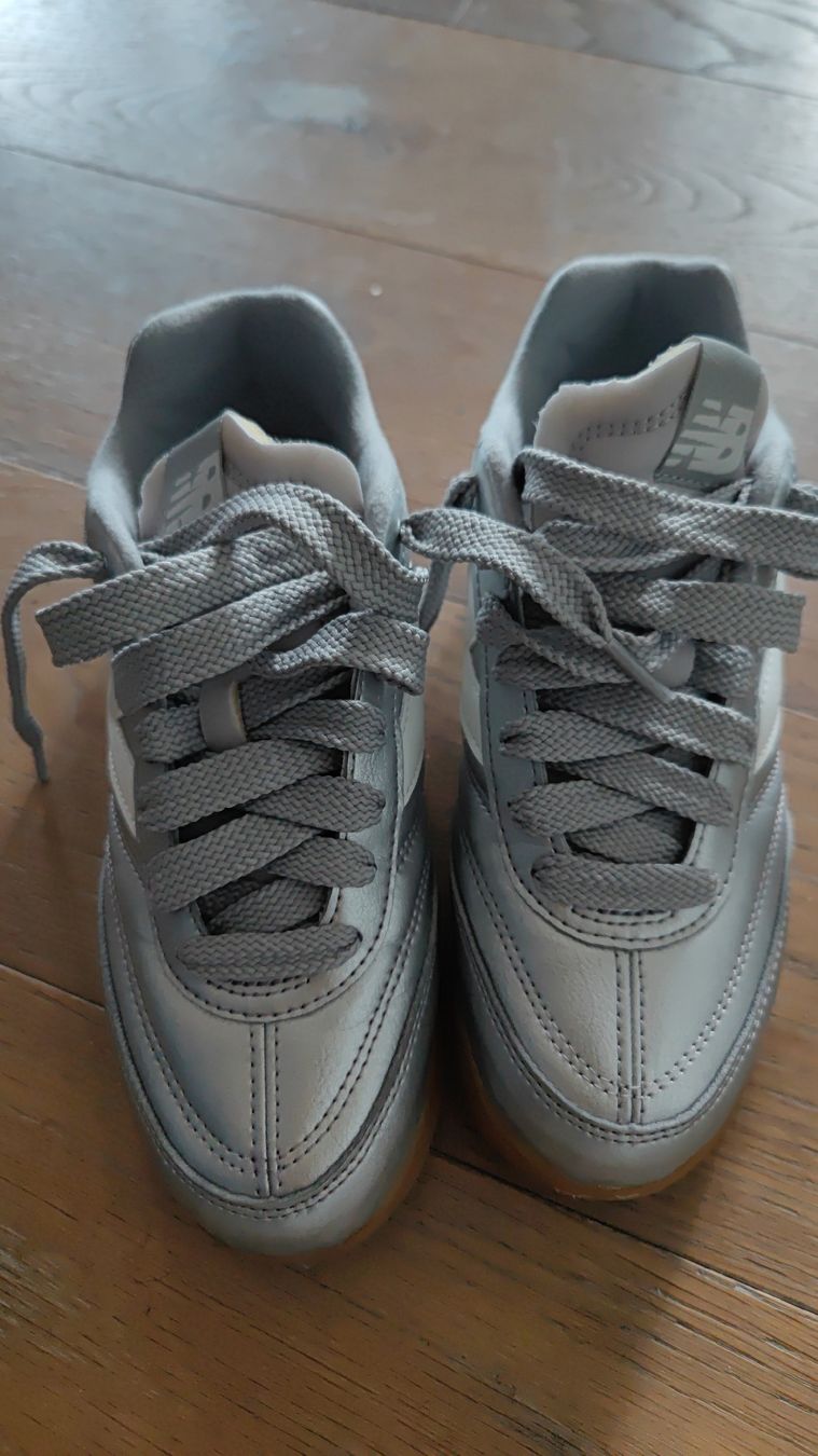 New Balance Damenschuhe: New Balance RC 42  39, 5 – Gebraucht aus Rotkreuz von familyvalues 1