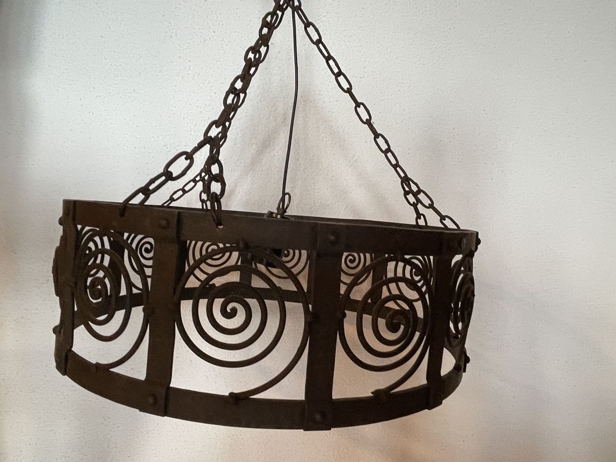 Kronleuchter & Deckenlampen: Vintage Eisen Lampe, Deckenlampe, Durchmesser 47cm Top! – Gebraucht aus Maur von Mikado11 3