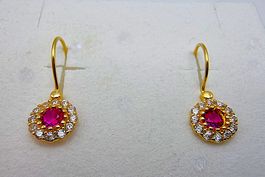 Ohrhänger 585/- Gold mit Rubin und Diamanten runde Form