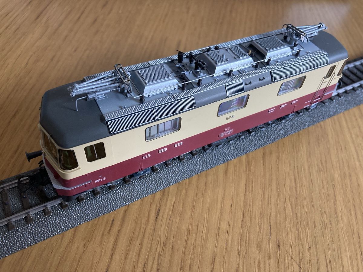 Roco Modellini di ferrovie: Re 4/4 II 11158 TEE – Usato da Winterthur venduto da Whitefish 6