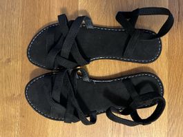 Sandalen schwarz Grösse 40 neuwertig