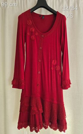 Rotes Kleid mit Spitze, Grösse XS