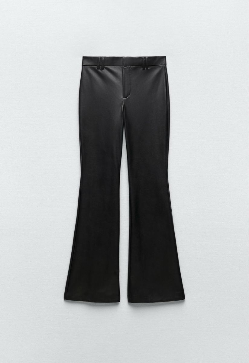 Zara Pantaloni: Schwarze Lederhose Schlaghose Gr. M – Nuovo (secondo la descrizione) da Egerkingen venduto da ear_k6fg