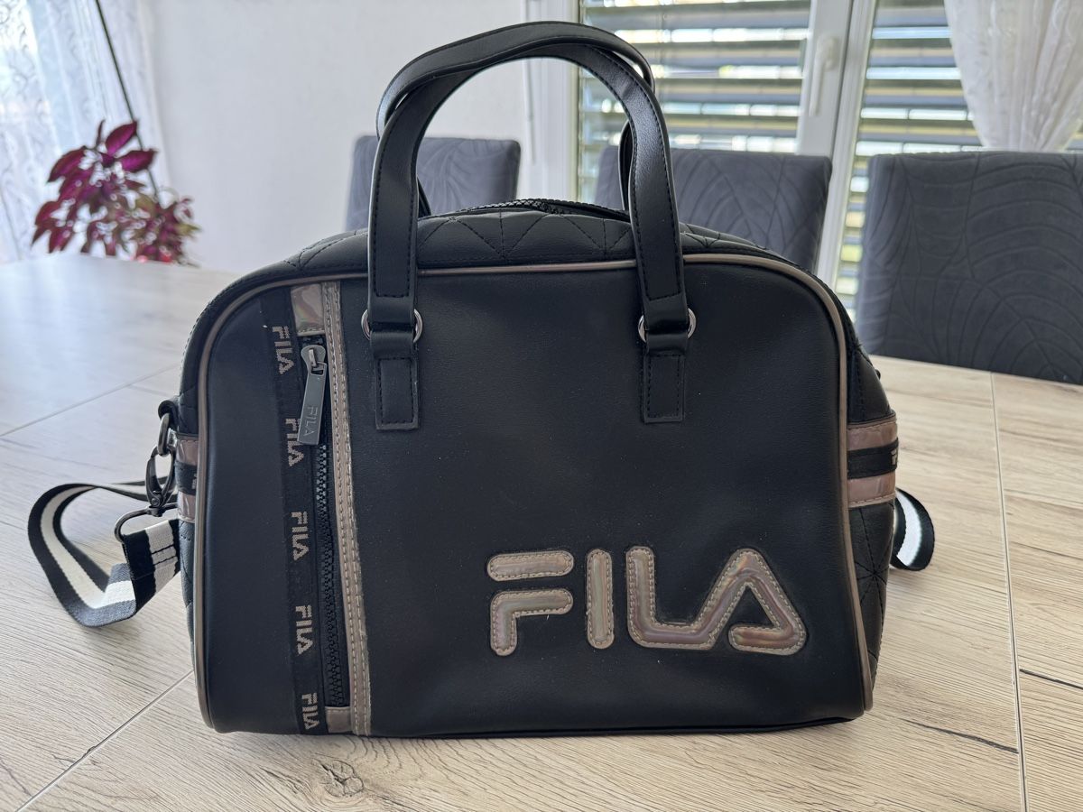 Lässig Borse da donna: Lässige Handtasche – Usato da Meisterschwanden venduto da Scania78