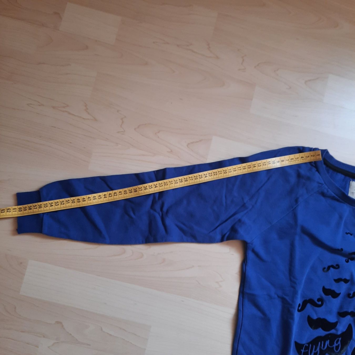 Pullover & Sweatshirts: Pullover – Gebraucht aus Hinwil von Zom 2