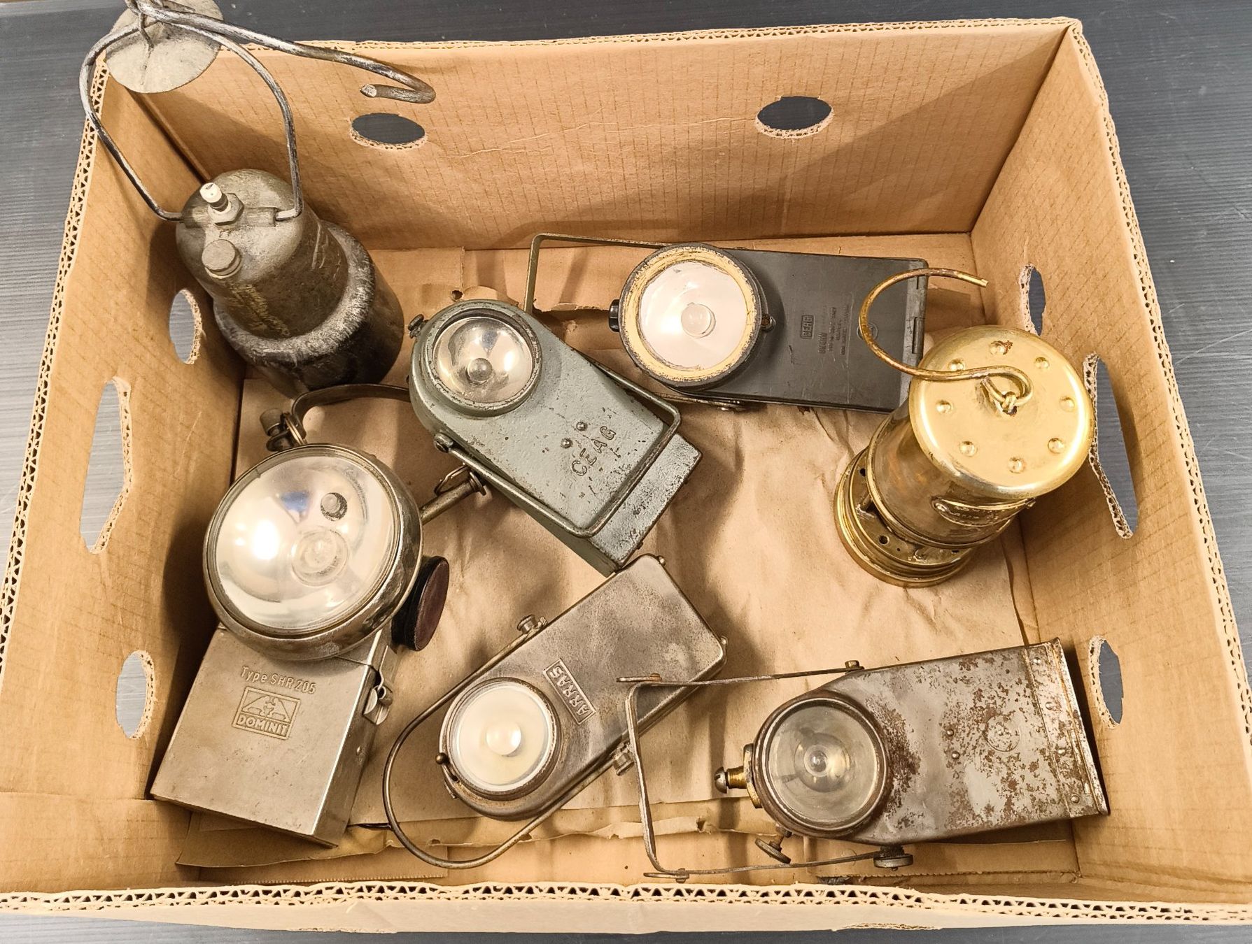 Lampes: 7 Hand und Signallampen – D'occasion à Basel par bk_brockibasel 1