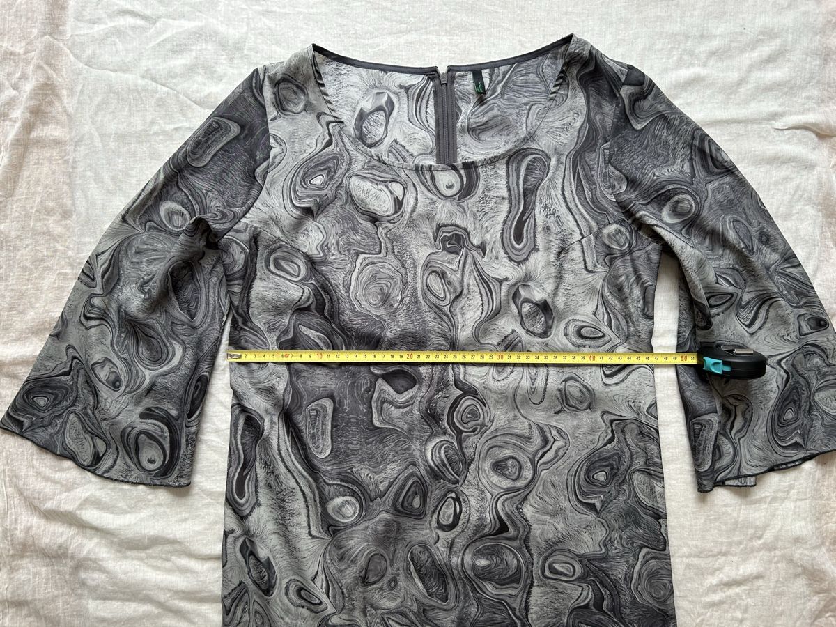 Benetton Kleider: Benetton Casual dress . Size M  – Gebraucht aus Genève von NipponiaNippon 3