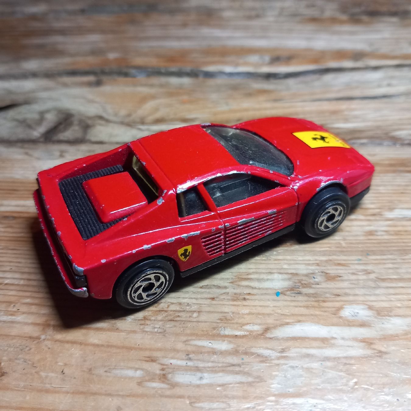 Matchbox Modellini d'auto: Matchbox Ferrari Testarossa – Usato da Ebnat-Kappel venduto da blazzi 1