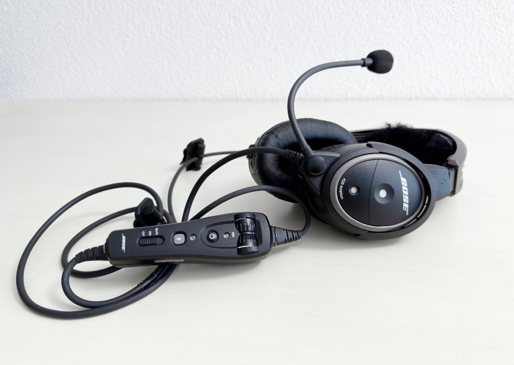 Bose A20 Aviation Headset (Gebraucht) in Altbüron für CHF