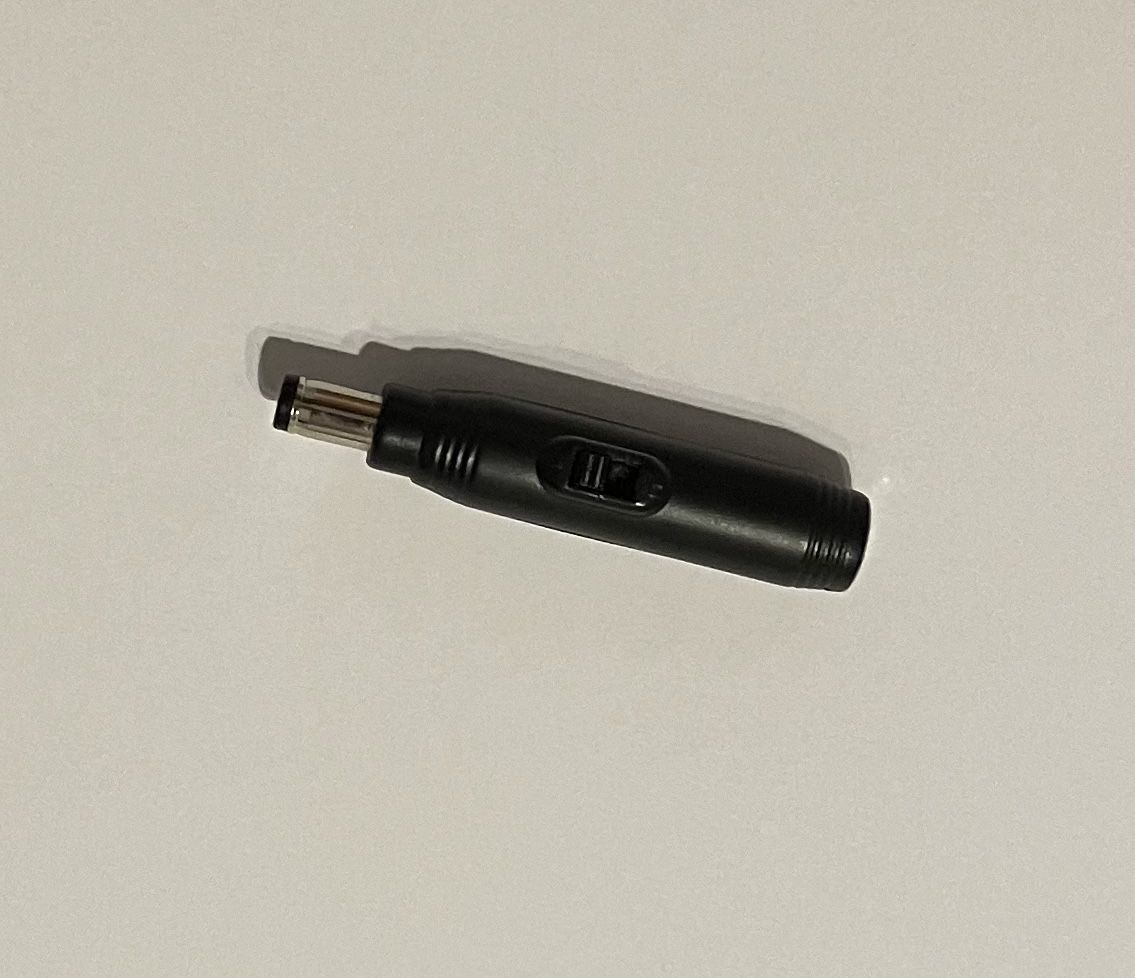 Laufwerke & Adapter: DC Zwischenstecker mit Ein-Aus Schalter / 5.5mm - 2.5mm – Neu und originalverpackt aus lyssach von Fisch40