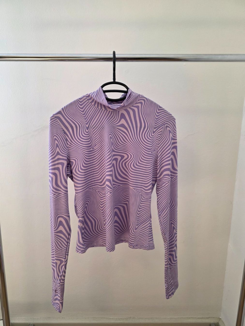 H&M Kleiderpakete: Set Langarmshirt & Leggins H&m – Gebraucht aus Rothenfluh von sel_j856