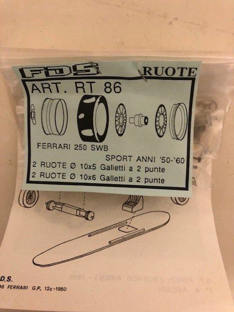 Ferrari Modellini d'auto: FDS-Kit Ferrari – Nuovo (secondo la descrizione) da Muttenz venduto da Gucci2005 3
