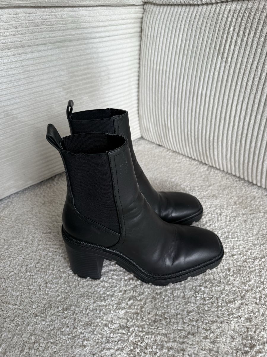 Zara Chaussures femmes: Zara Lederstiefelette, Gr. 38 – Neuf (Voir description) à St. Moritz par Dolly14